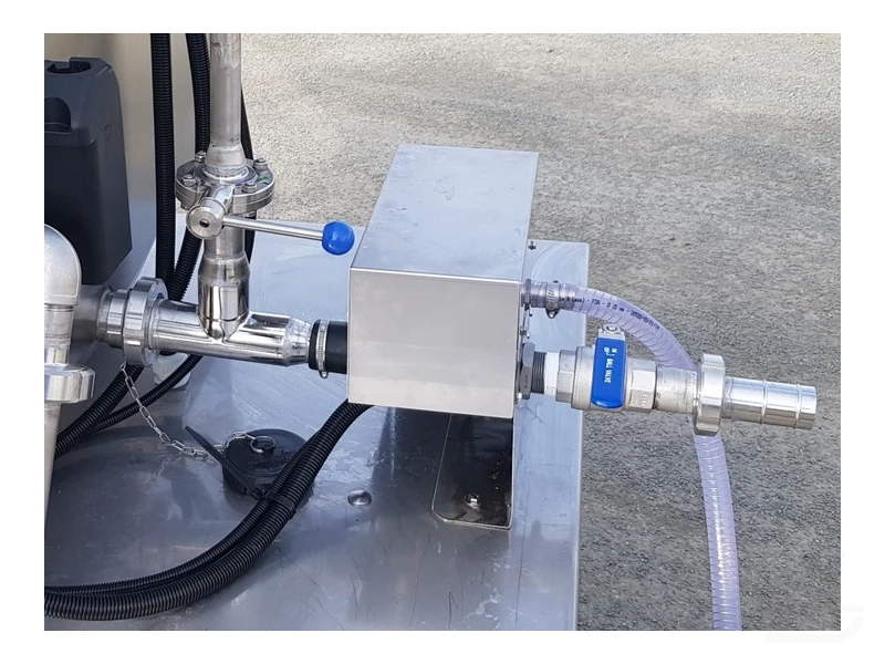 MilkTaxi XXL Dosing Unit — MilkTaxi mobile feeders